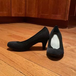 Betabrand sz 7 late to the gate